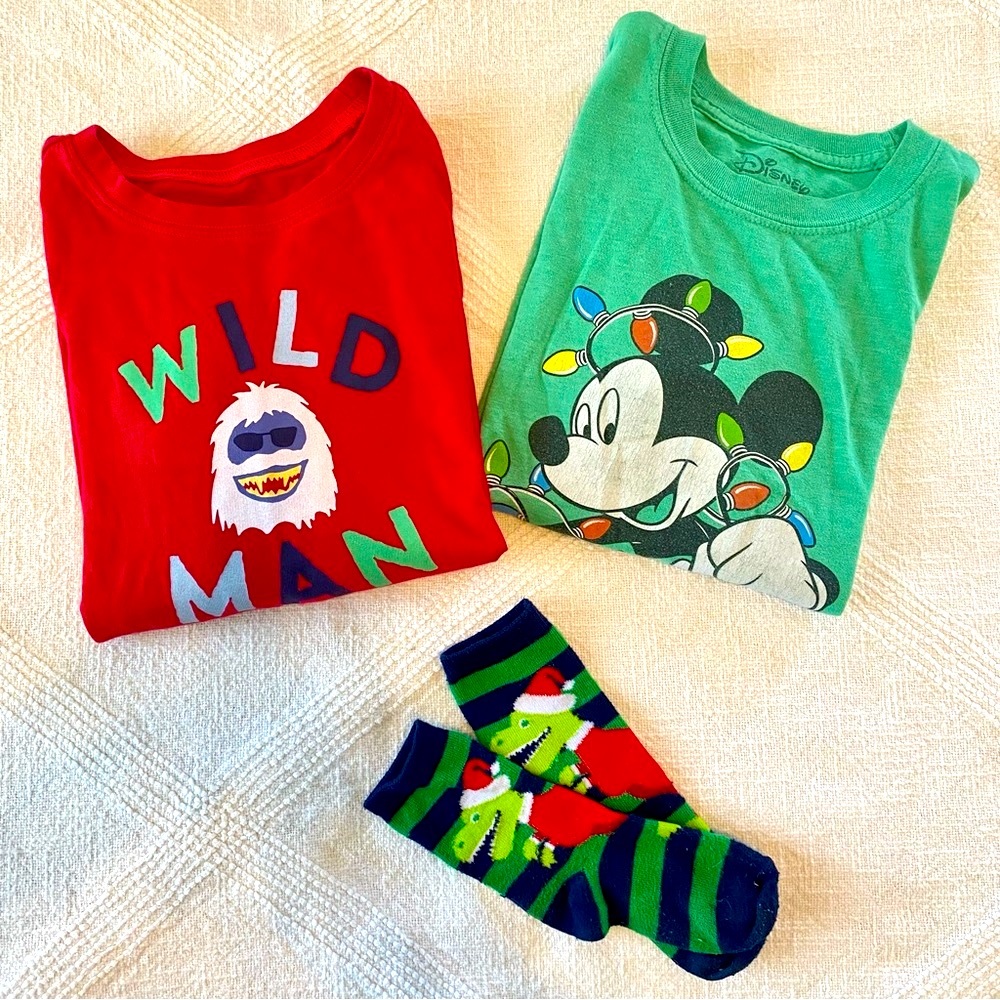 Christmas Bundle Boys 8-10 Life is Good Bumble & Mickey Mouse in Lights + Socks